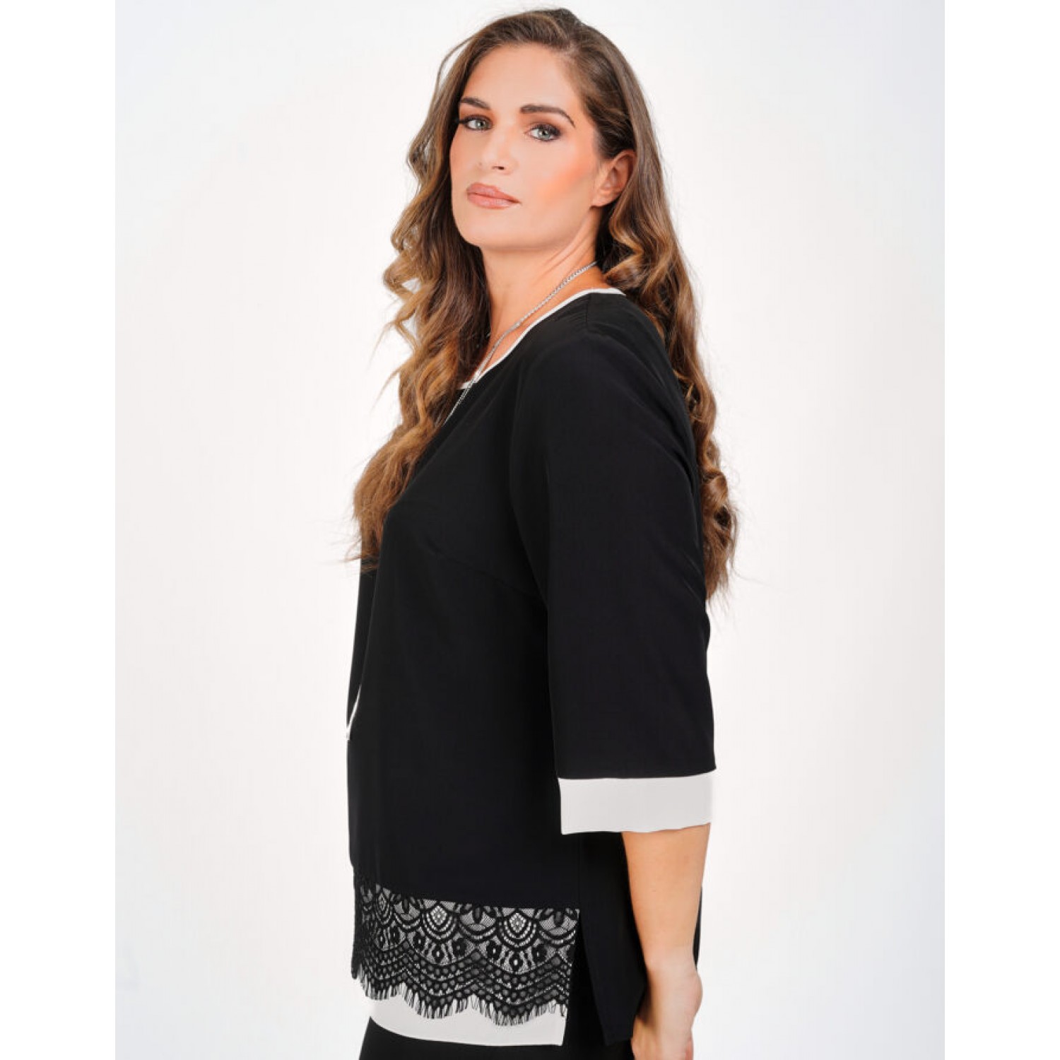 Plus Size Μπλούζα Με Δαντέλα Μαύρο Άσπρο
